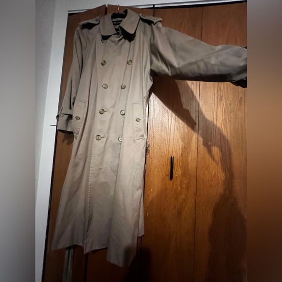 VINTAGE Burberry trench - Picture 7 of 13